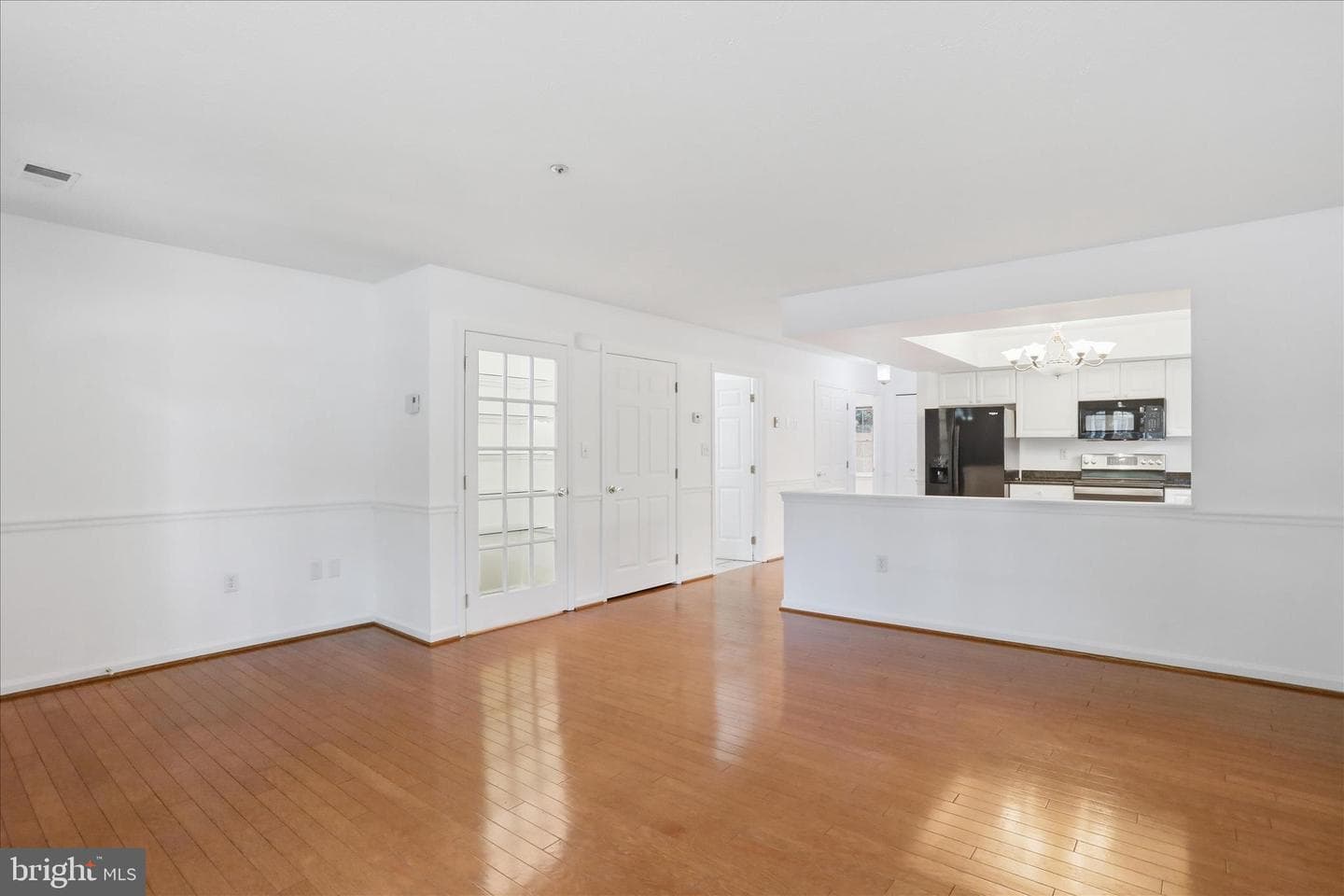 1038 Matthew Court photo 8