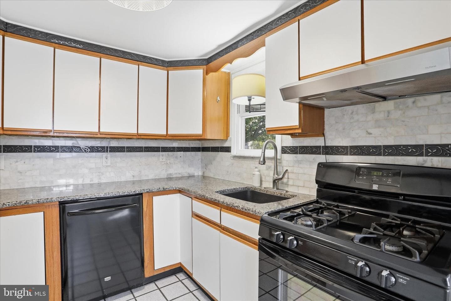 700 Georgia Avenue photo 11