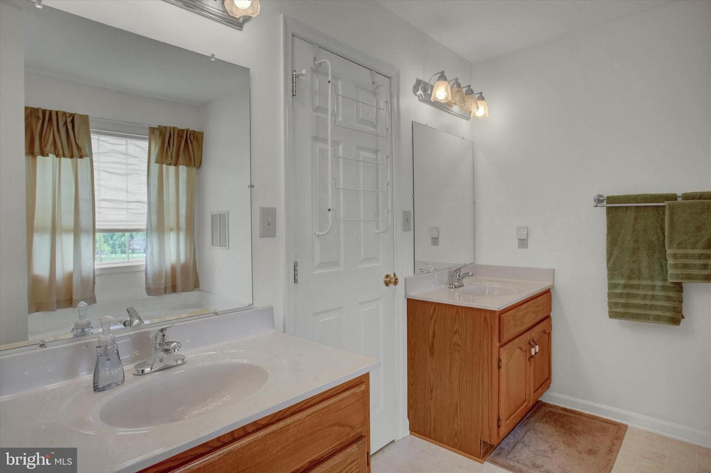 13418 Wellspring Drive photo 35