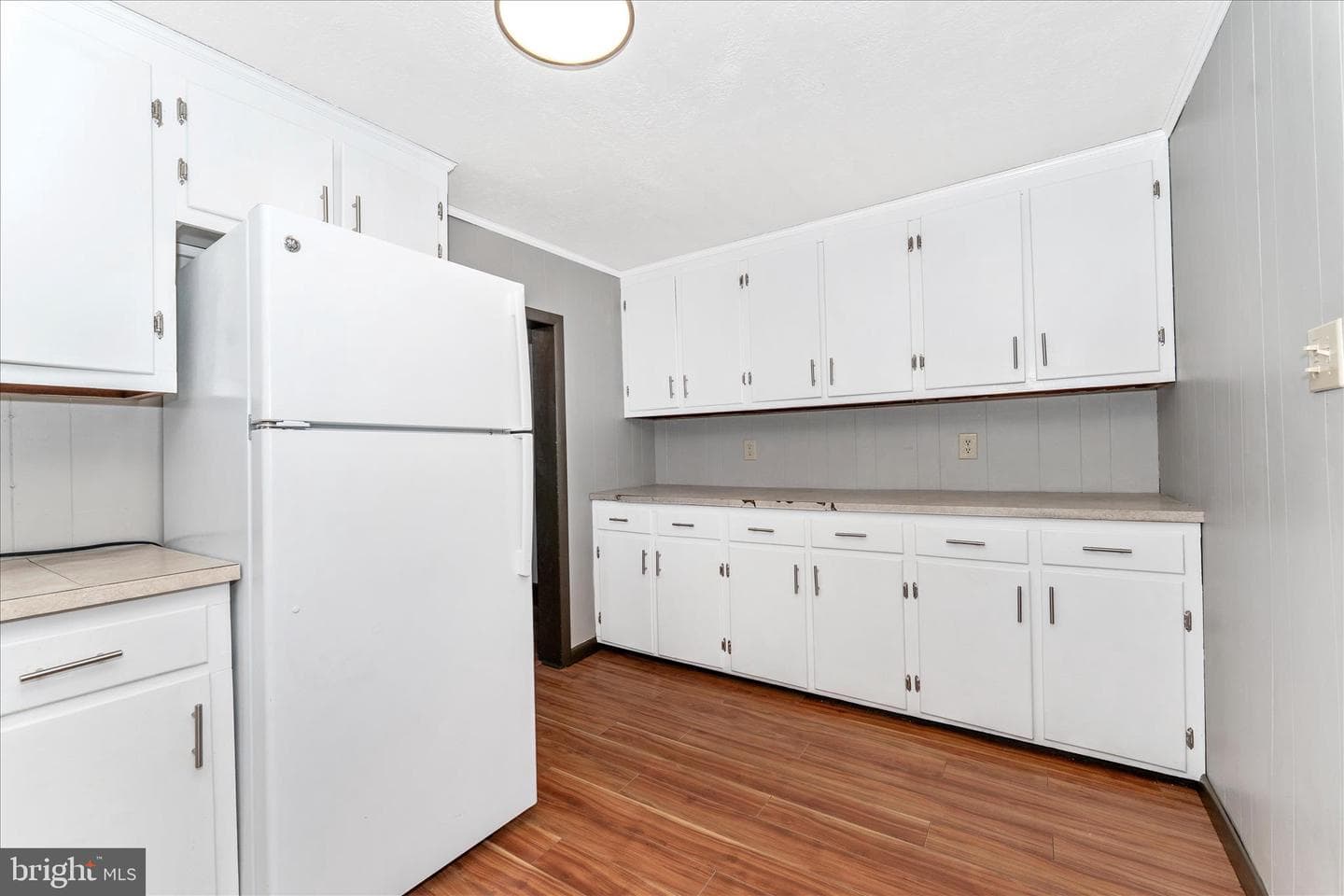 21321 Leiter Street photo 17
