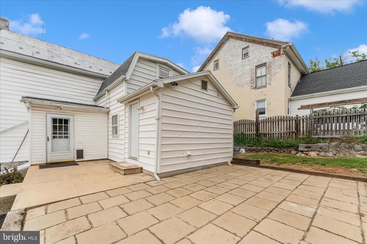 21321 Leiter Street photo 46
