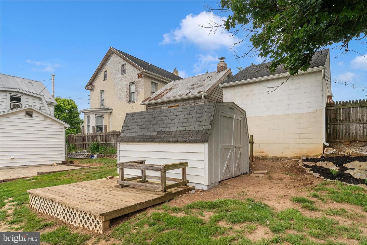 21321 Leiter Street photo 49