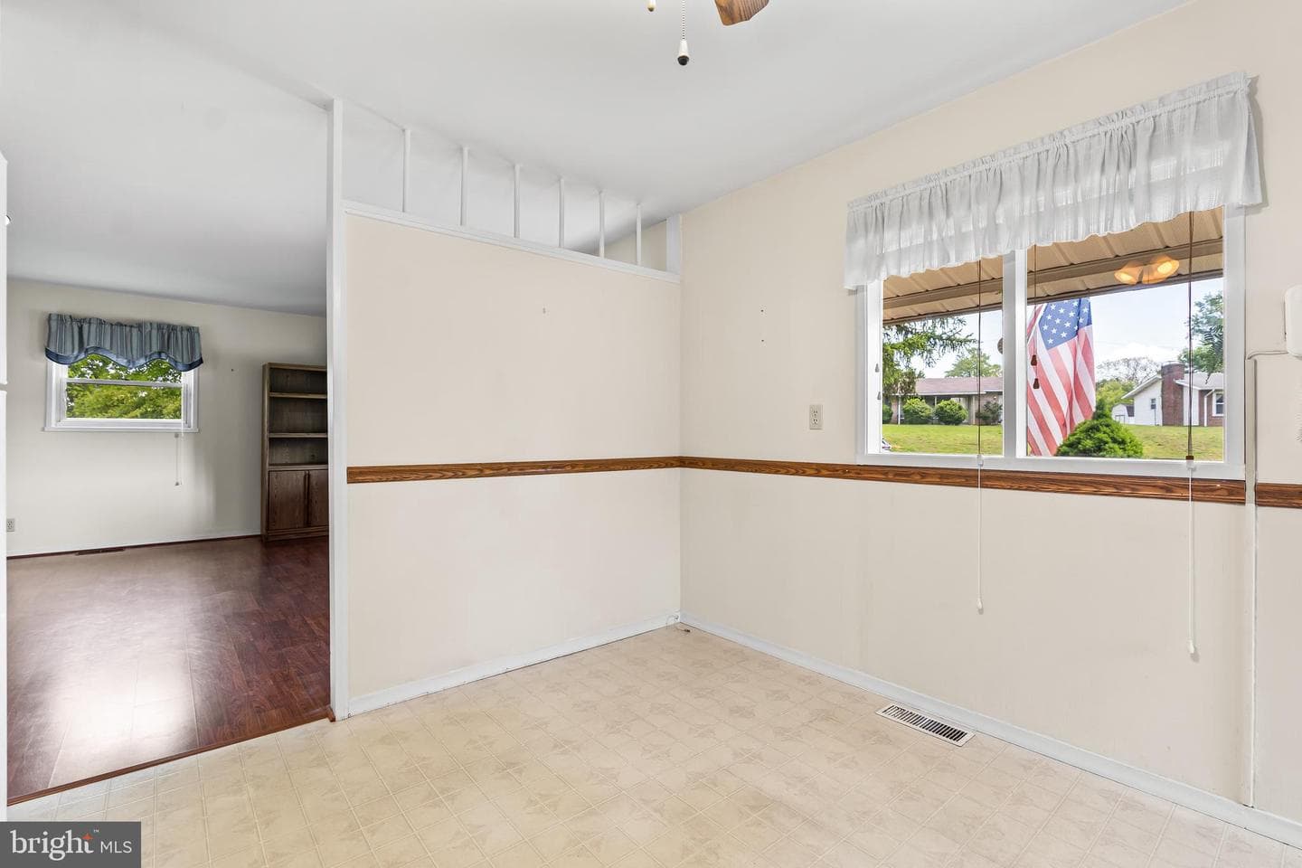 1123 Outer Drive photo 14