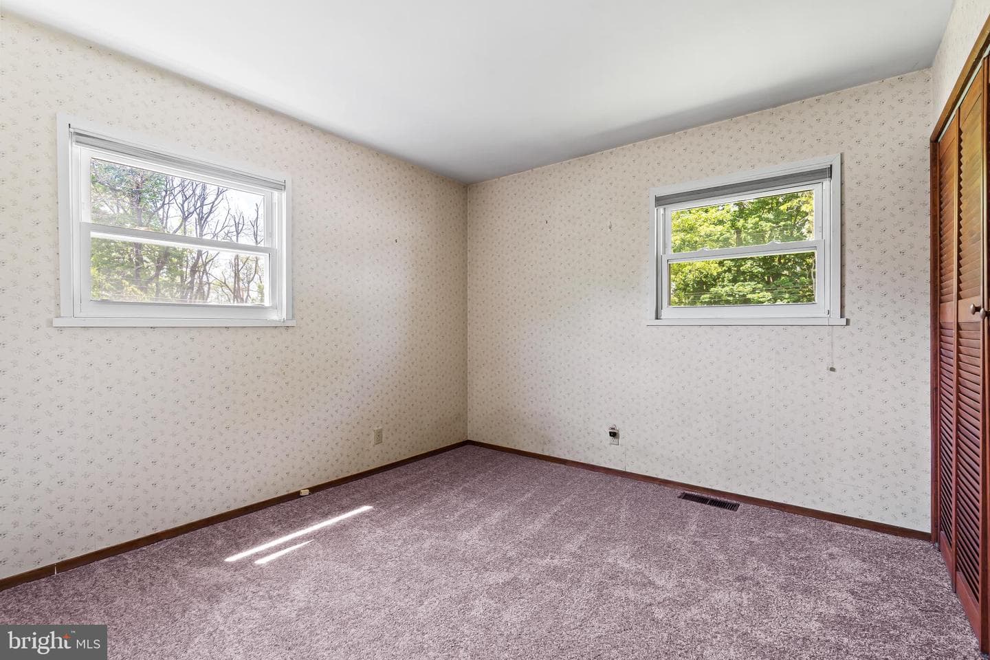 1123 Outer Drive photo 17