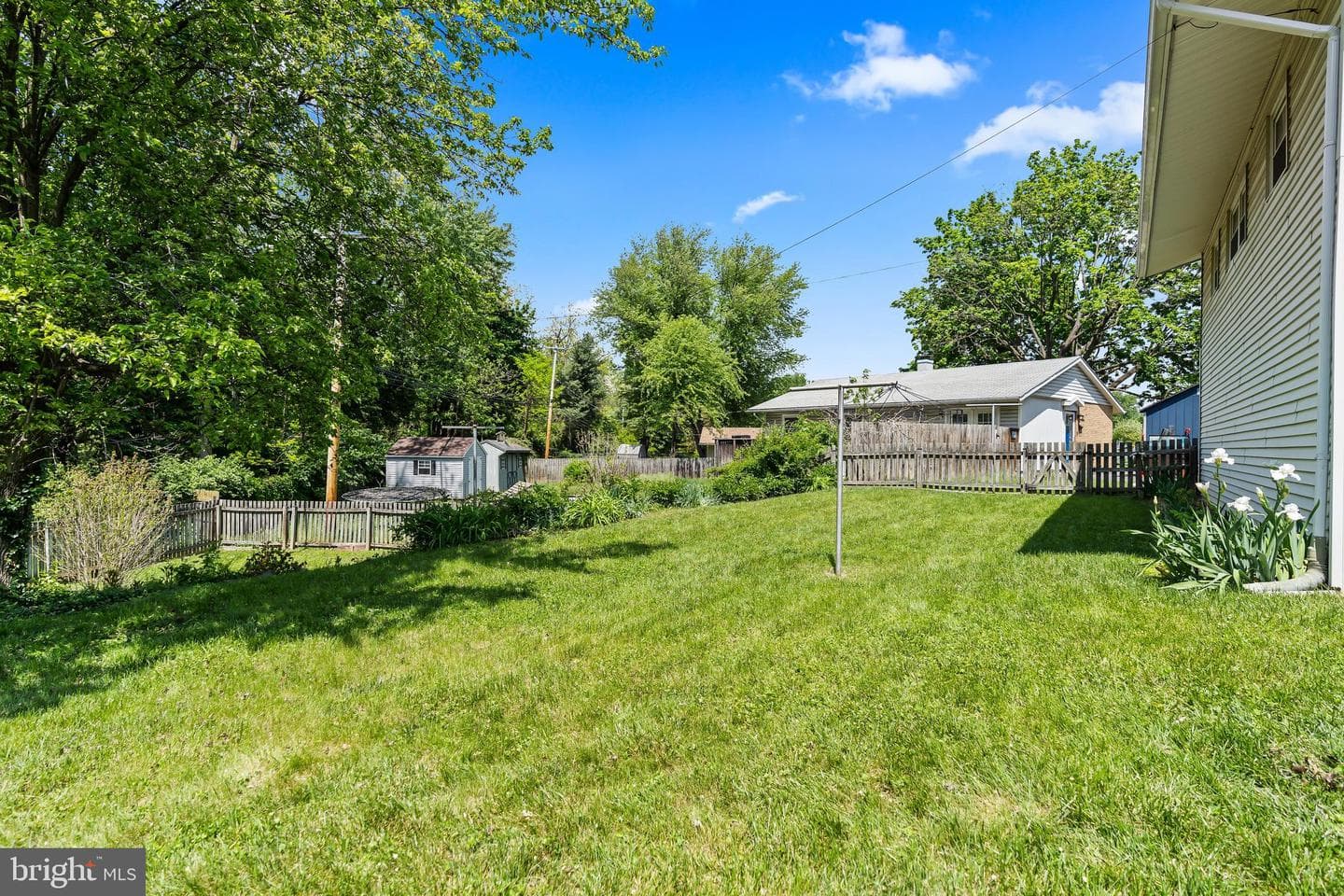 1123 Outer Drive photo 31
