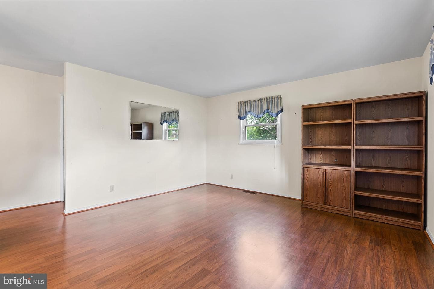 1123 Outer Drive photo 8