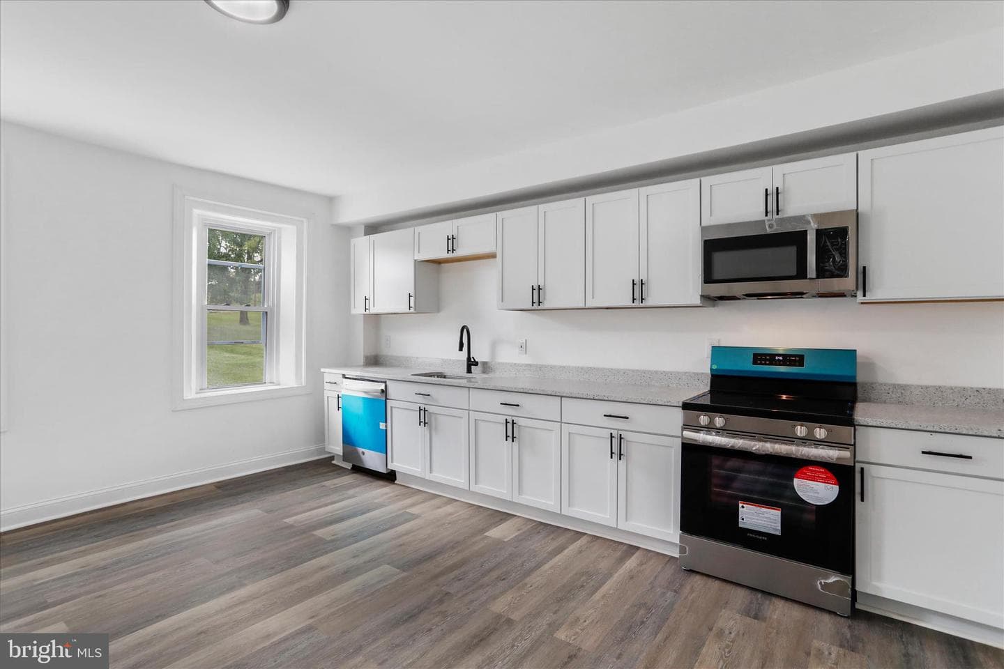 15225 Fairview Road photo 11