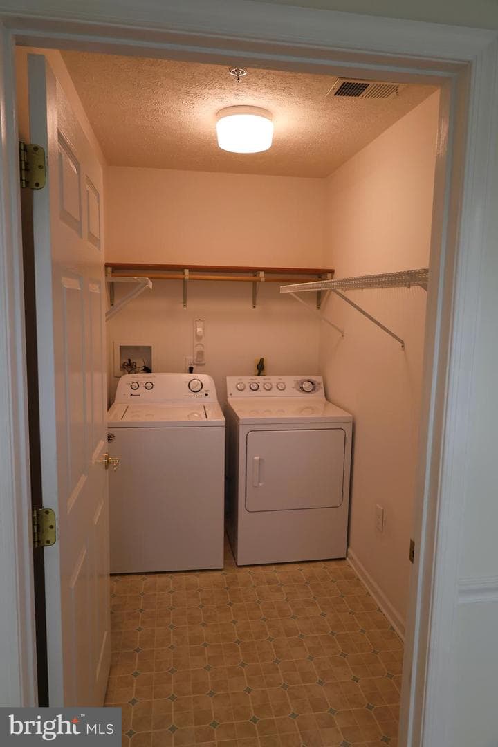 1025 Matthew Court photo 17