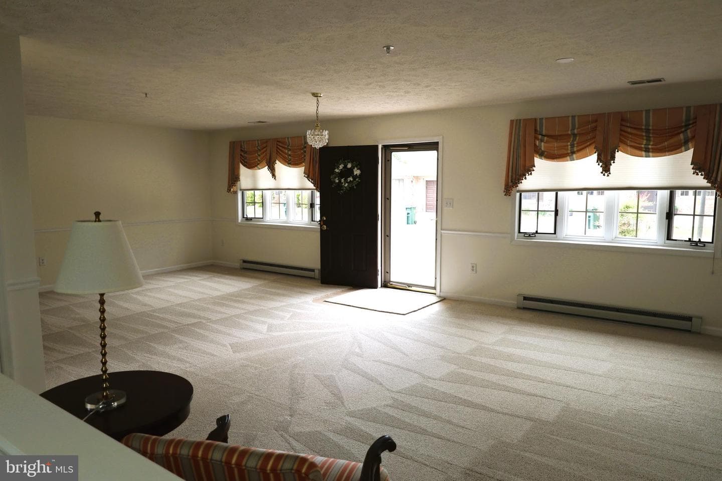 1025 Matthew Court photo 3
