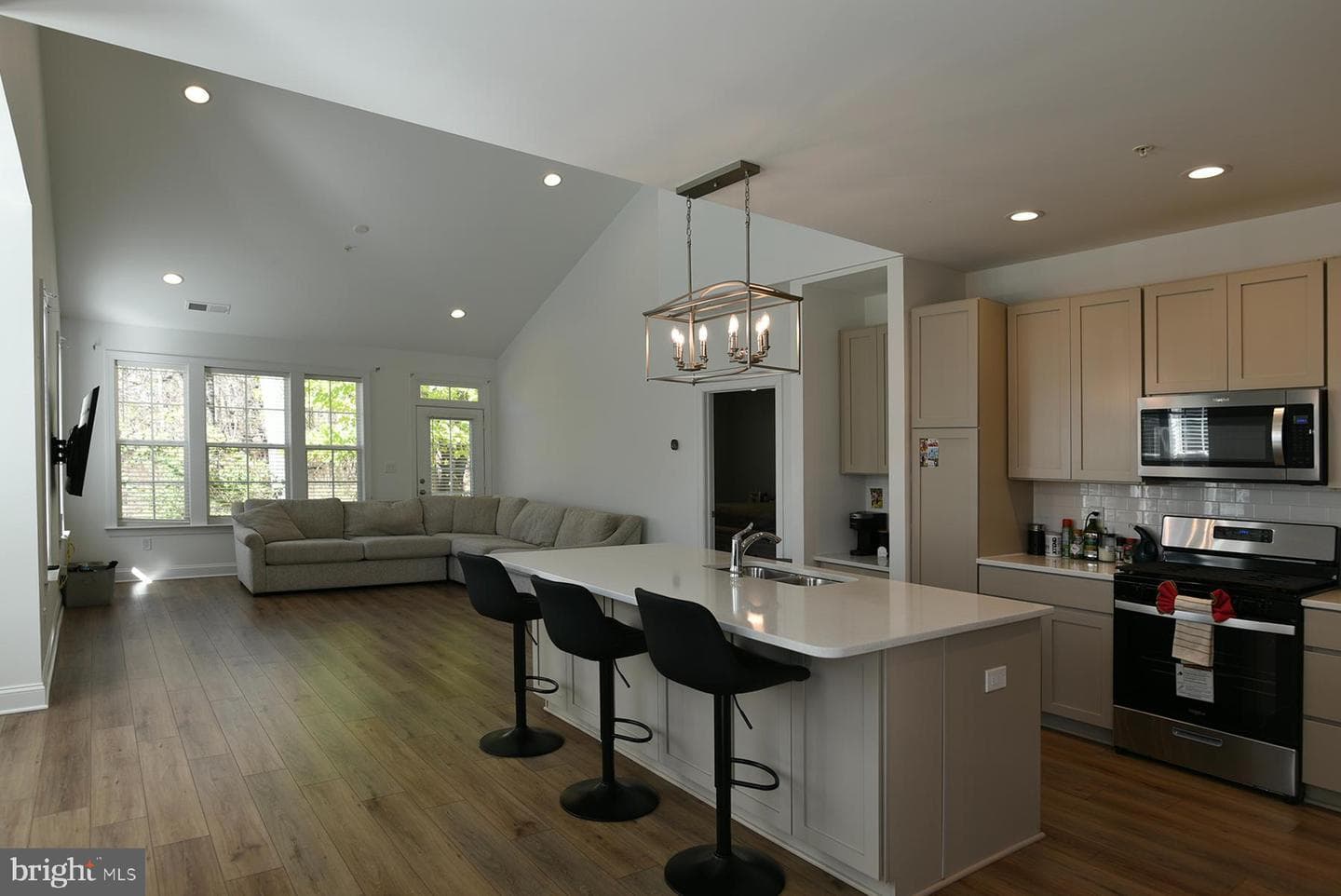 11432 Isaac Court photo 3