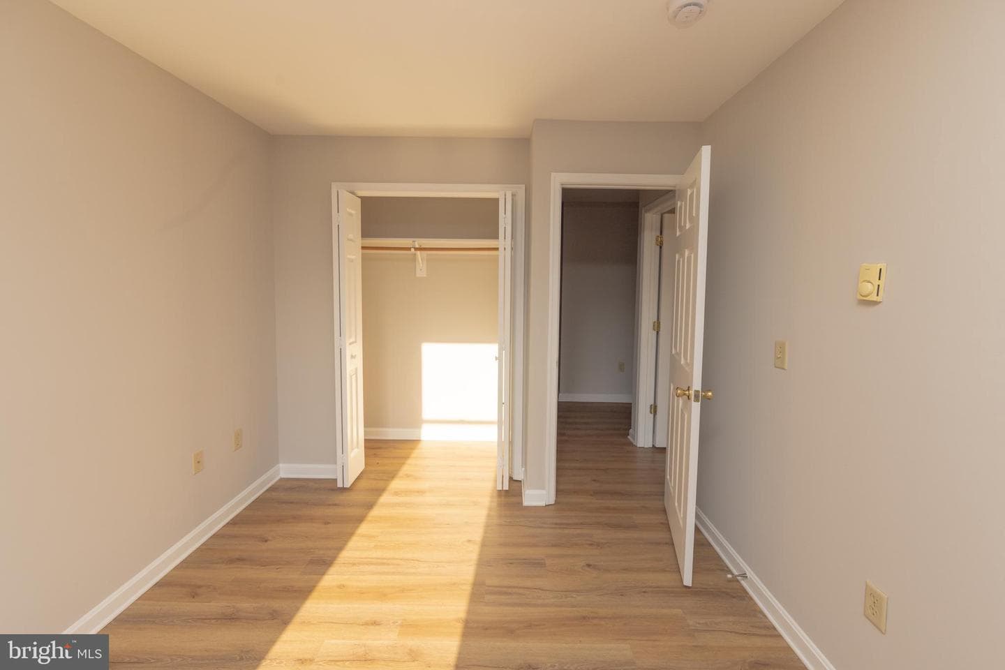 549 Pangborn Blvd photo 19