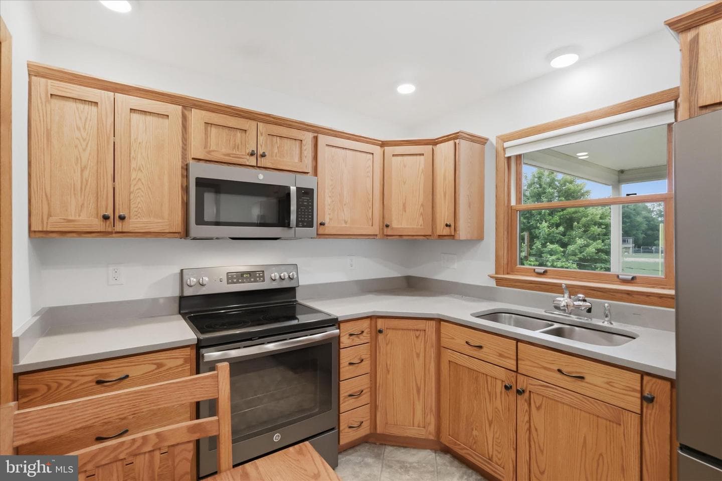 12421 Nesbitt Avenue photo 13