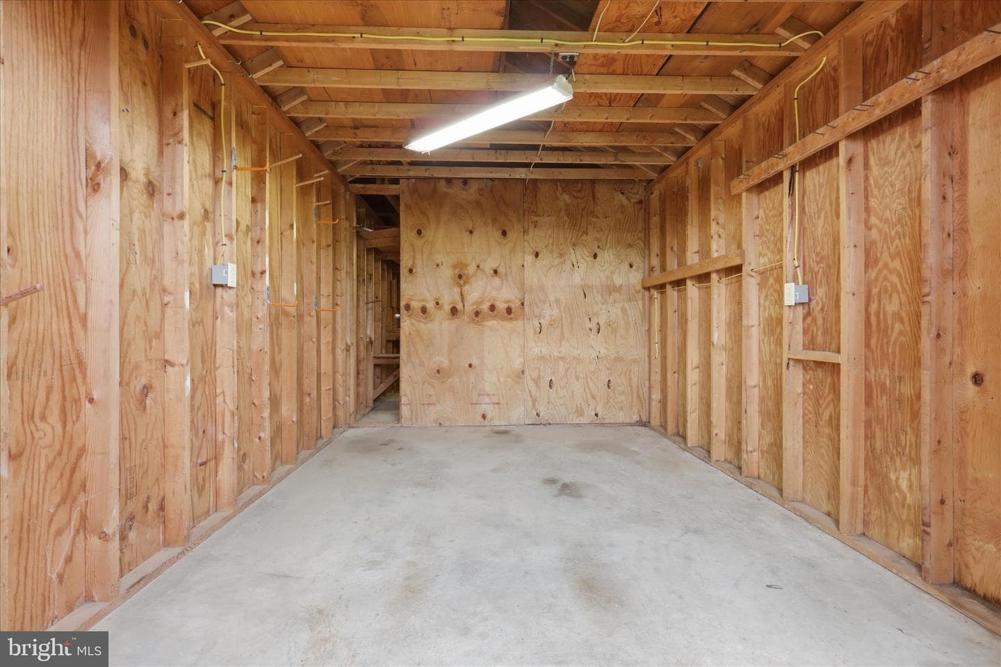 12421 Nesbitt Avenue photo 35