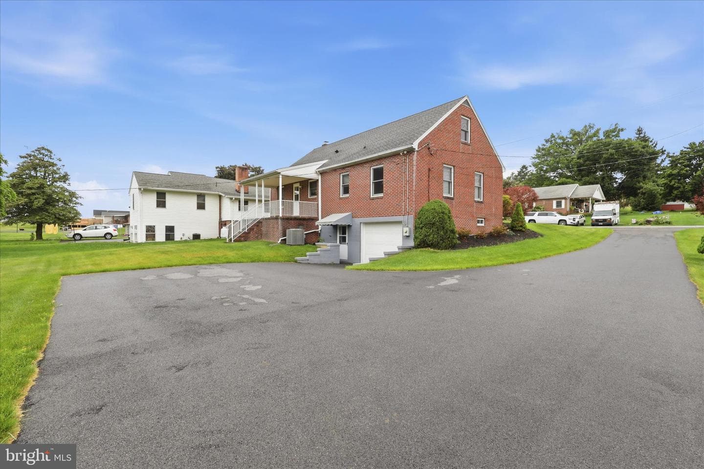 12421 Nesbitt Avenue photo 4