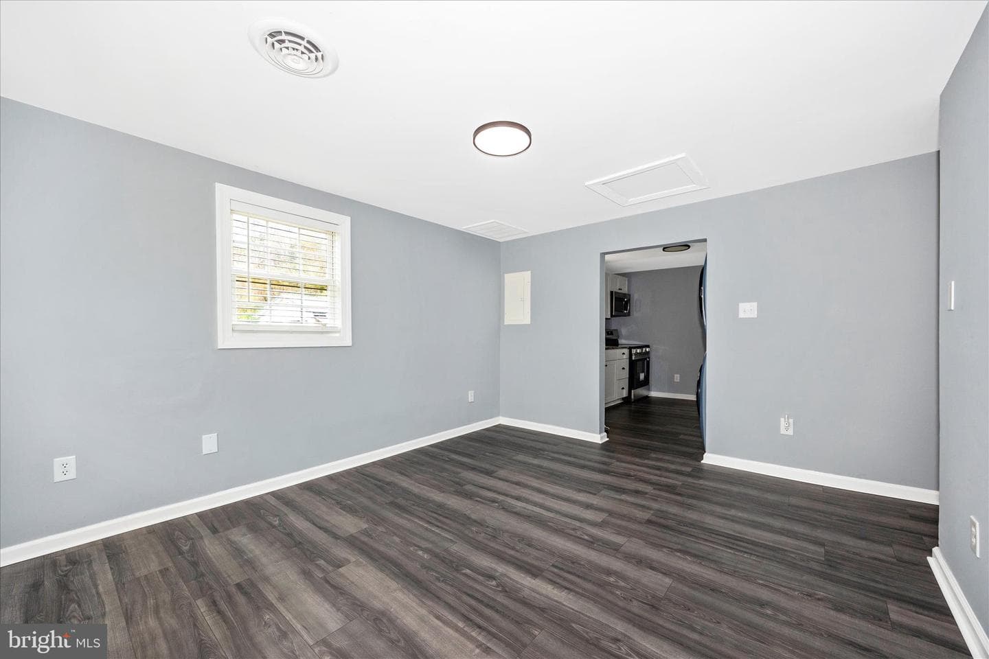 15442 Falling Waters Road photo 5