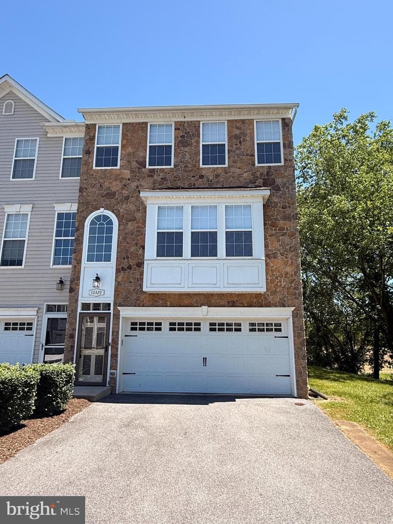 10329 Lantern Lane photo 44
