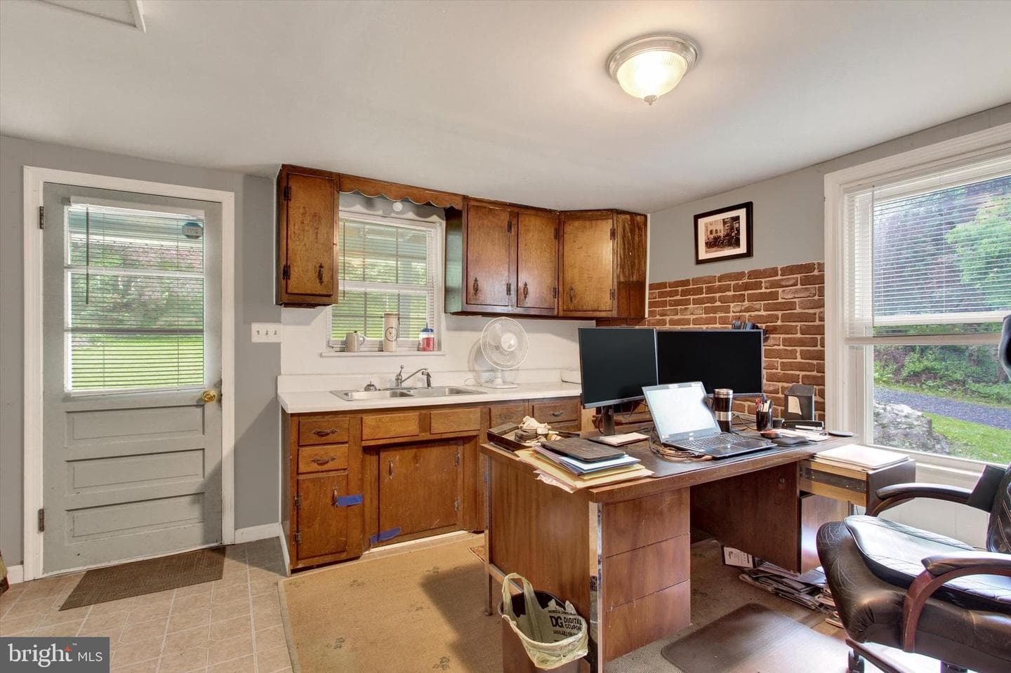 25716 Military Road photo 11