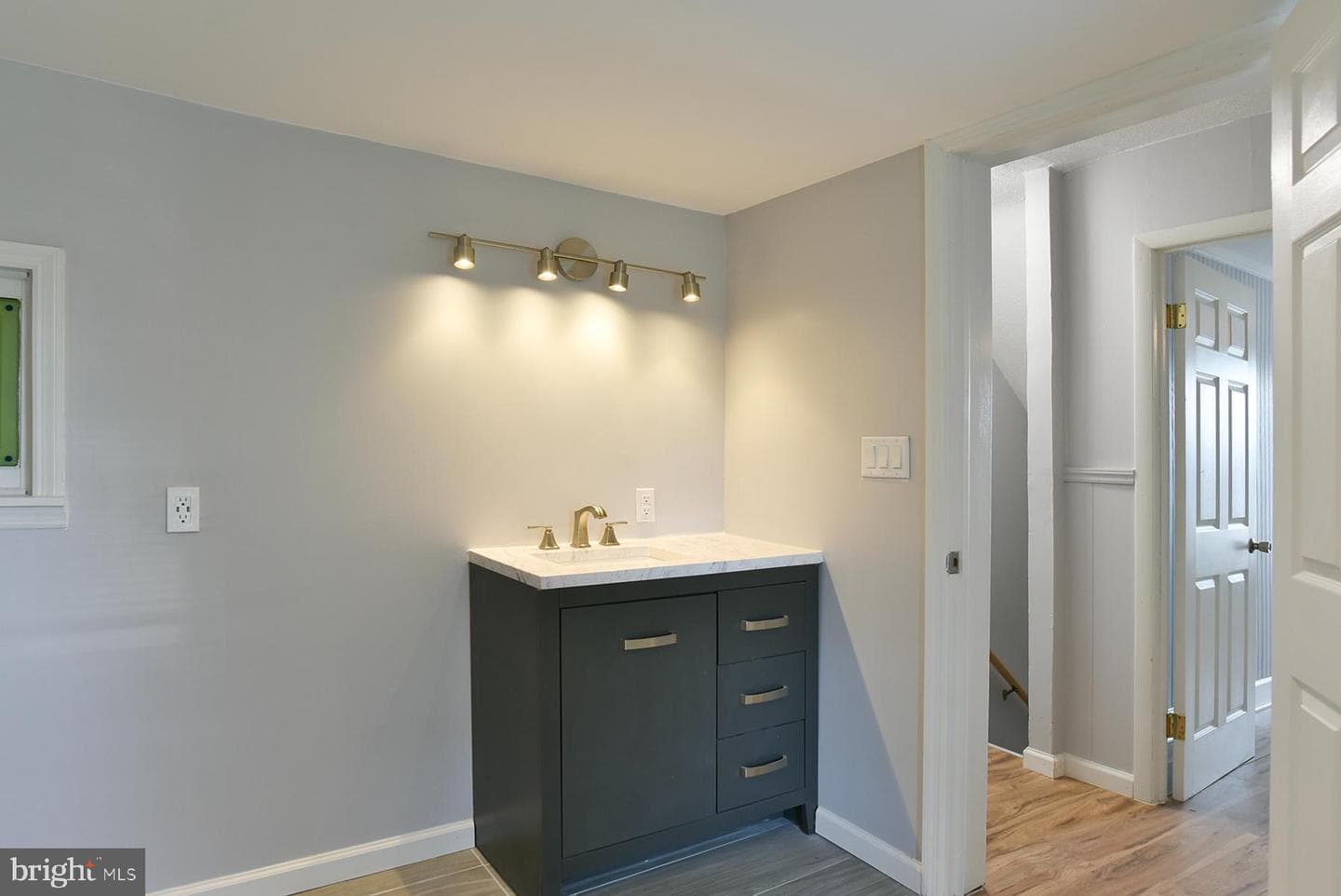 338 Liberty Street photo 16
