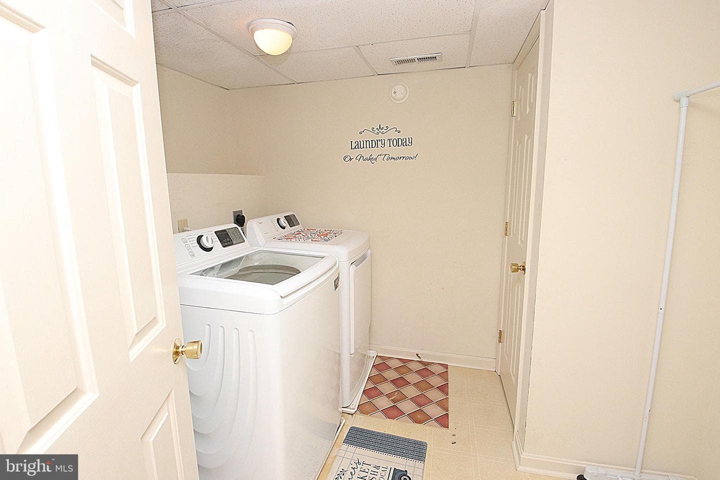 16903 Hampshire Drive photo 22