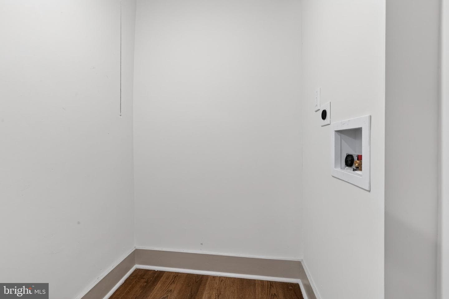 105 N Mechanic Street photo 20