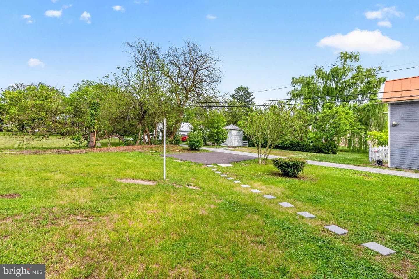 105 N Mechanic Street photo 36