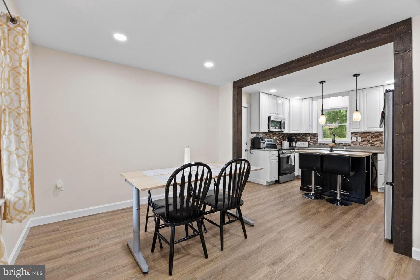 1931 Maplewood Drive photo 13