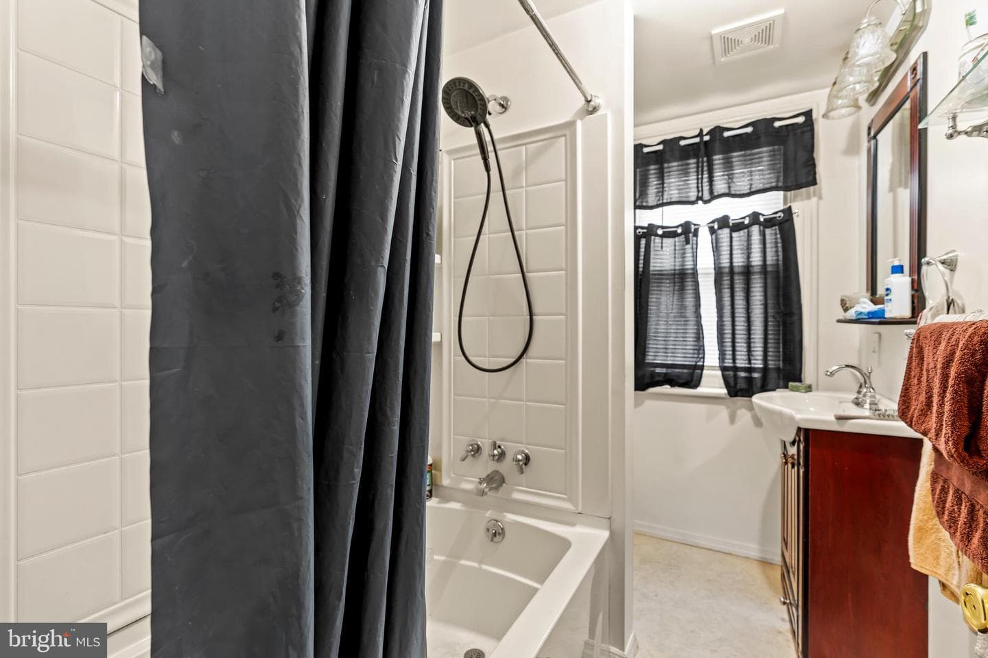 257 S Potomac Street photo 18