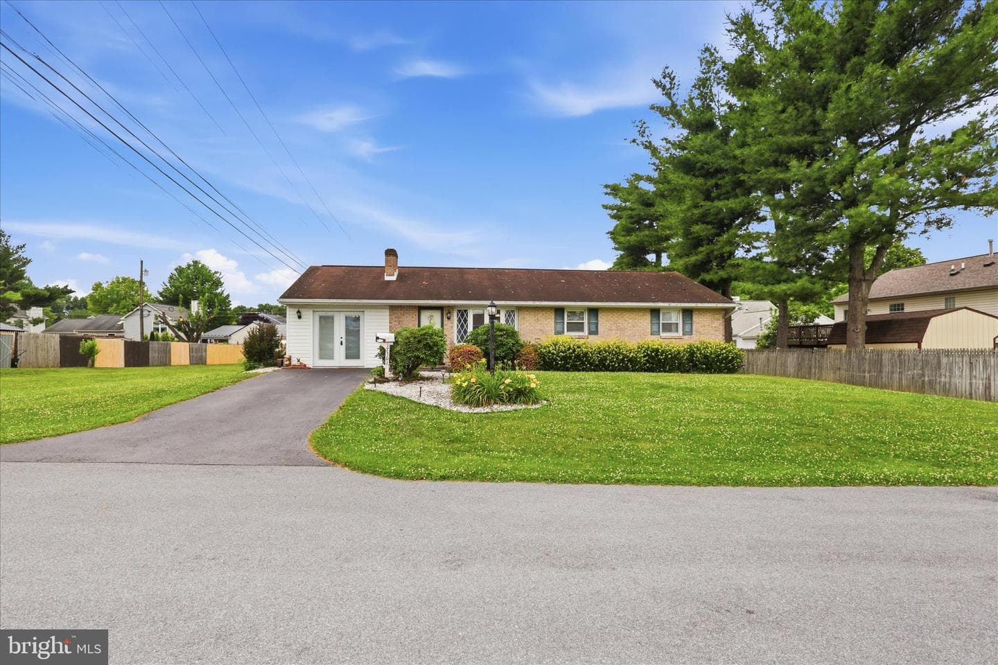17301 Ontario Drive photo 2