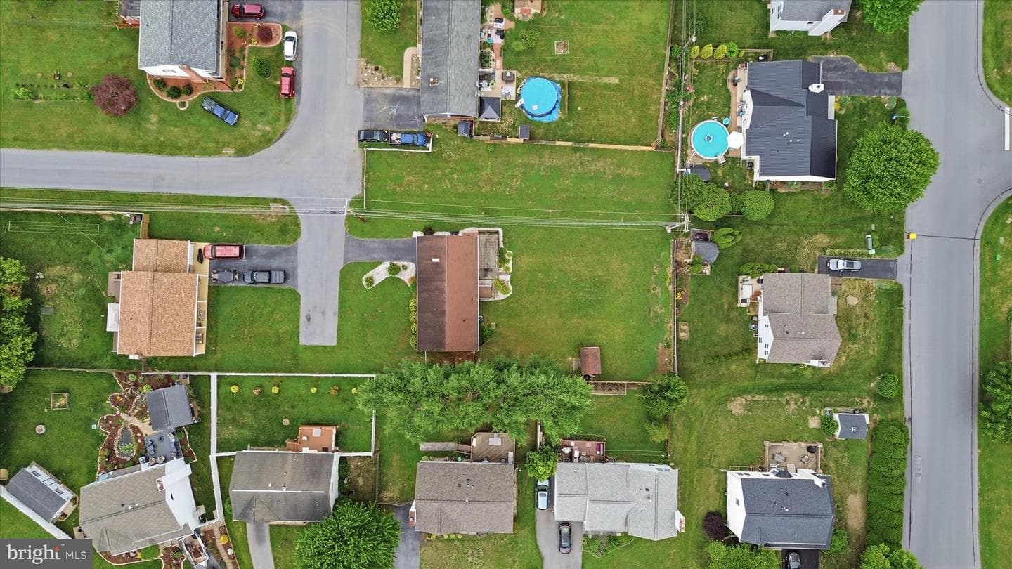 17301 Ontario Drive photo 43