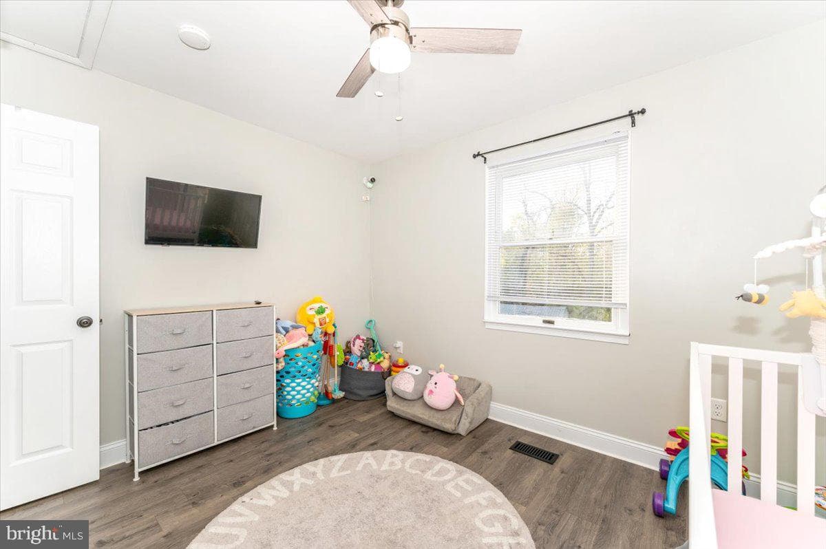 20504 Jefferson Boulevard photo 24