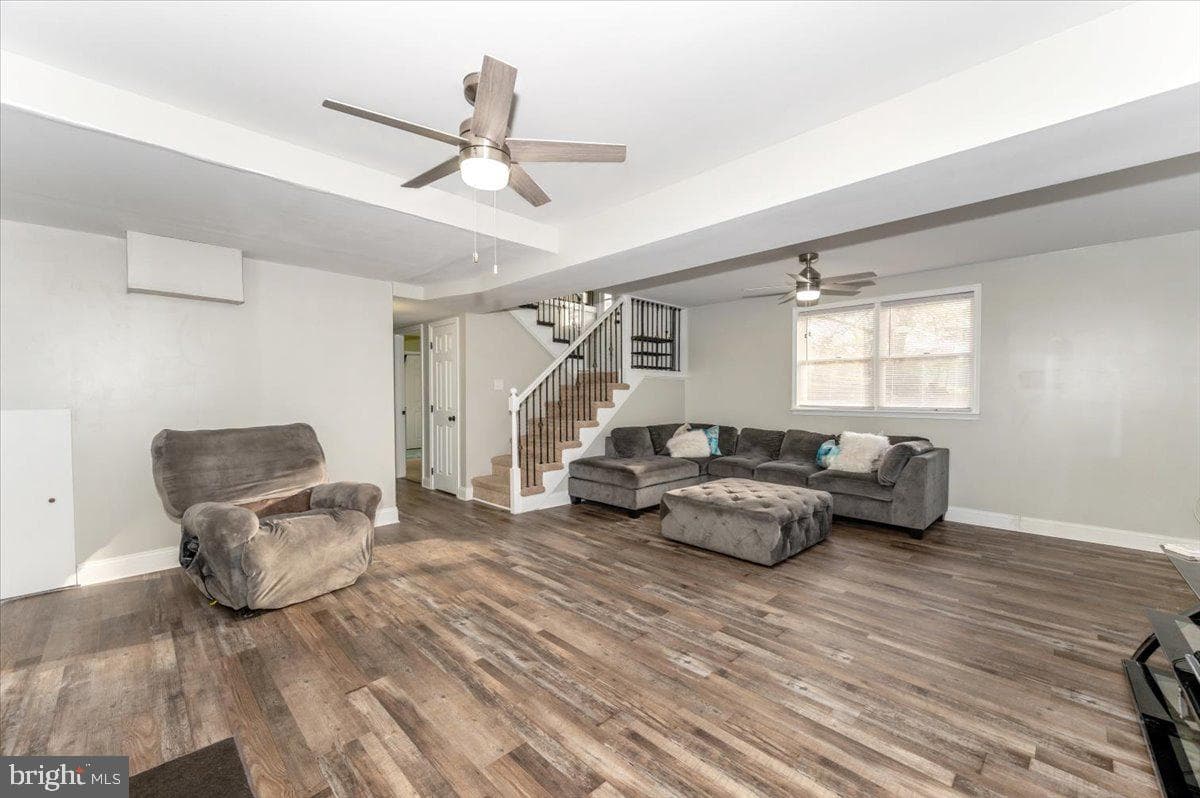 20504 Jefferson Boulevard photo 31