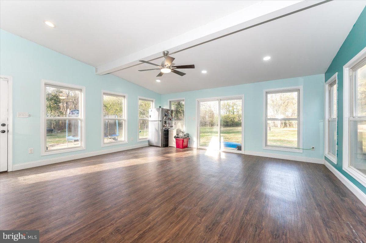 20504 Jefferson Boulevard photo 36