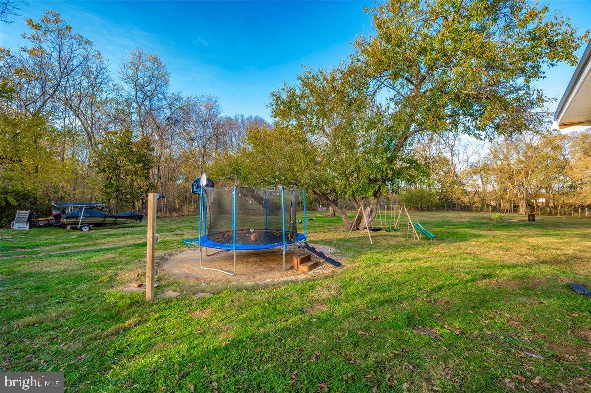 20504 Jefferson Boulevard photo 47