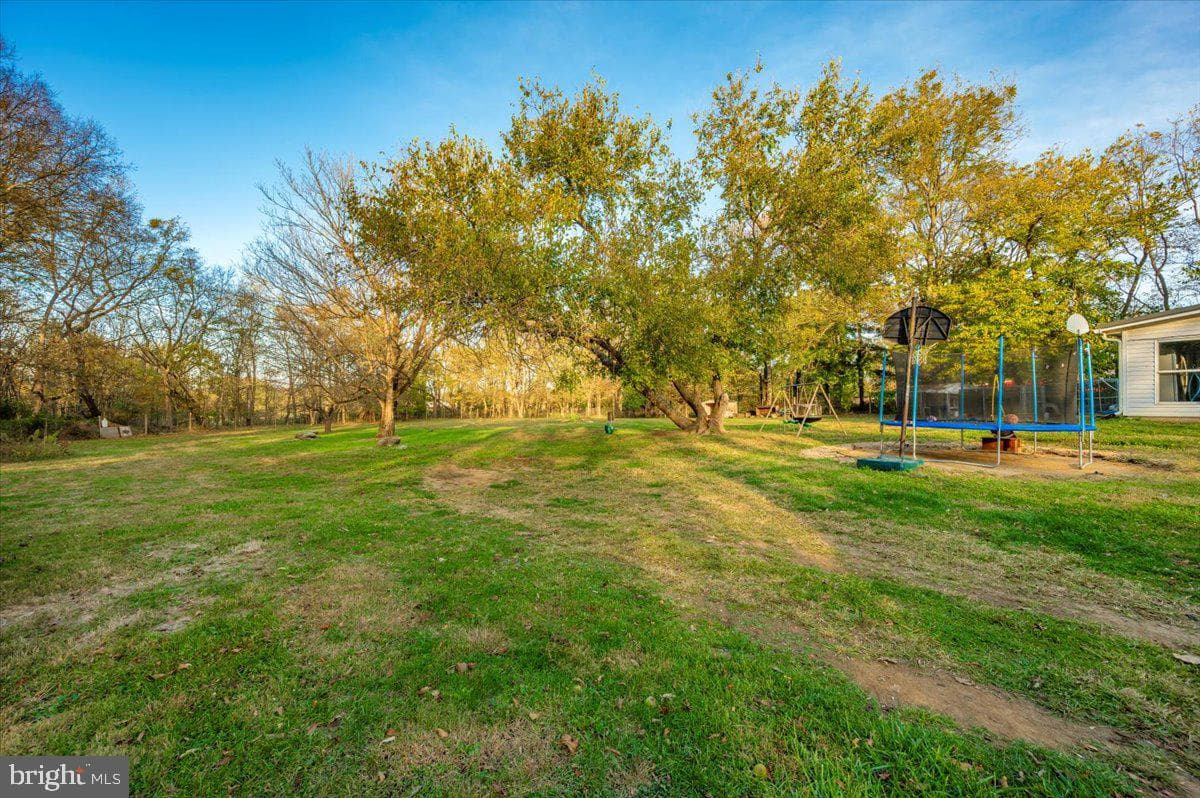 20504 Jefferson Boulevard photo 48