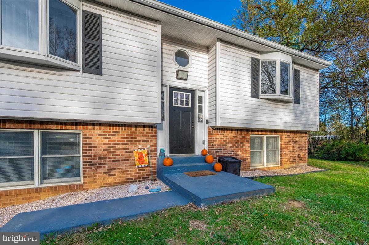 20504 Jefferson Boulevard photo 52