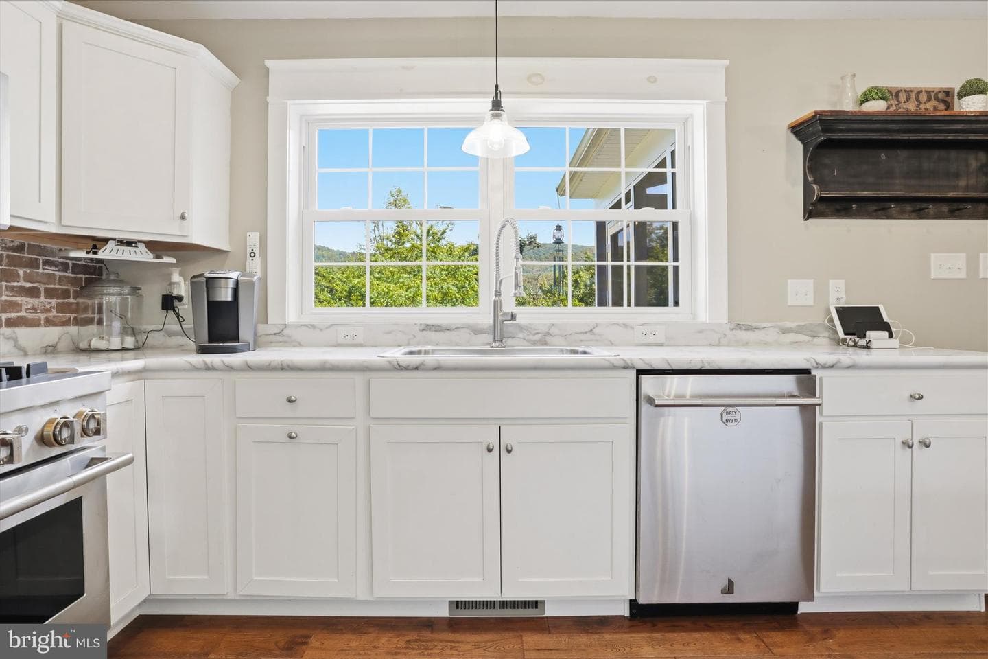 3310 Hawks Hill Ln photo 19