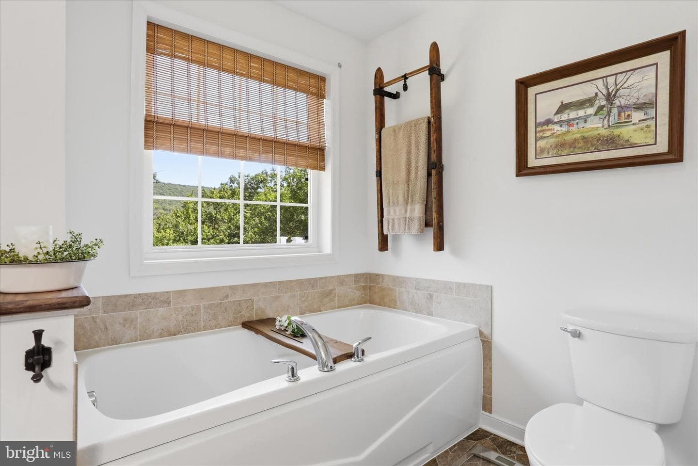 3310 Hawks Hill Ln photo 31