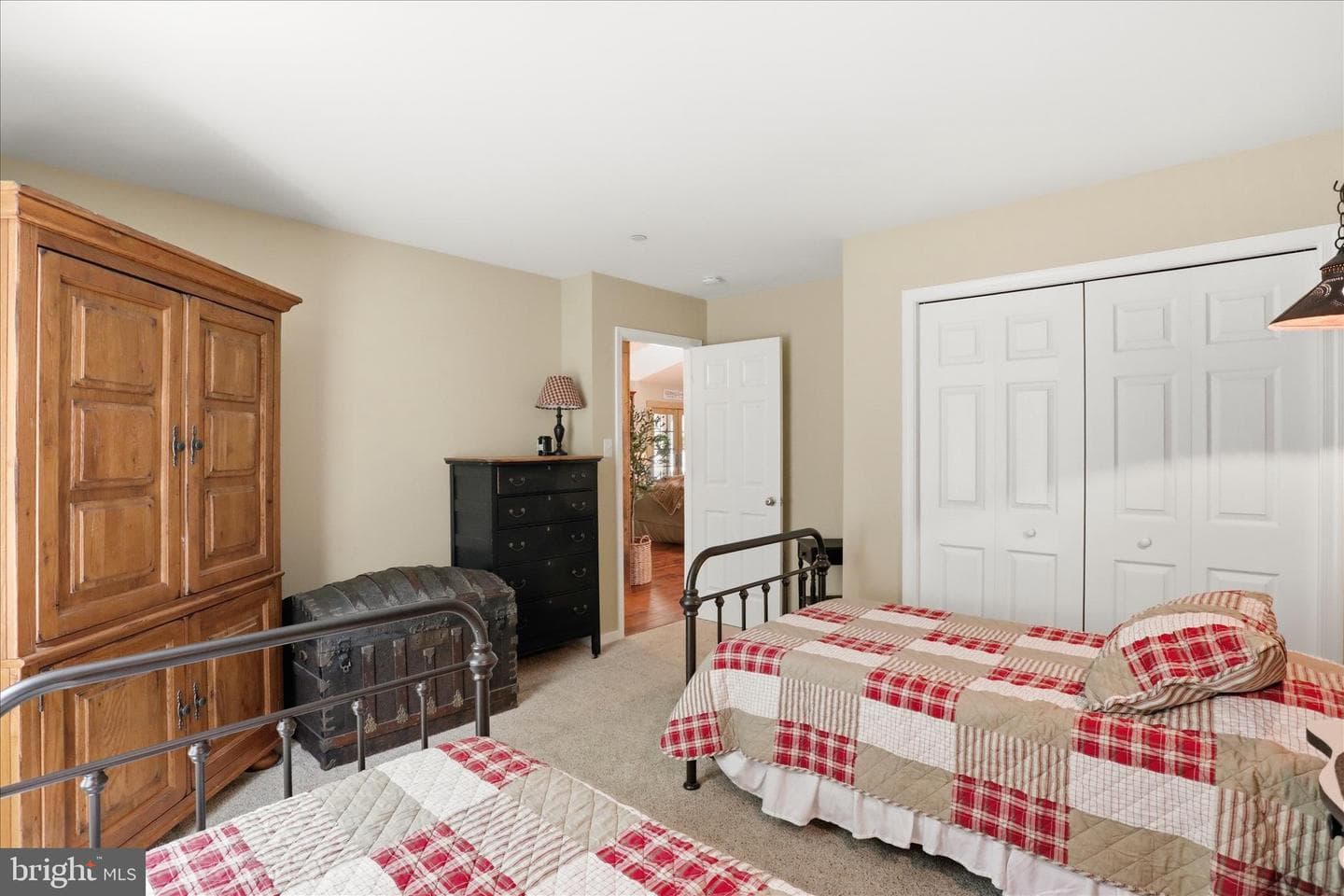 3310 Hawks Hill Ln photo 37