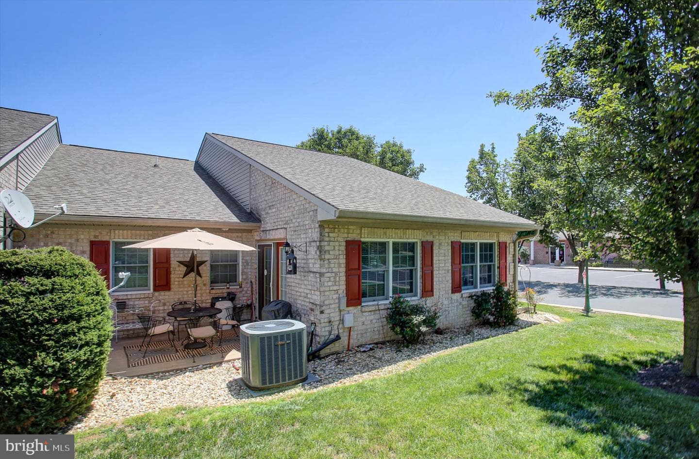 240 Sunbrook Lane #137 photo 33