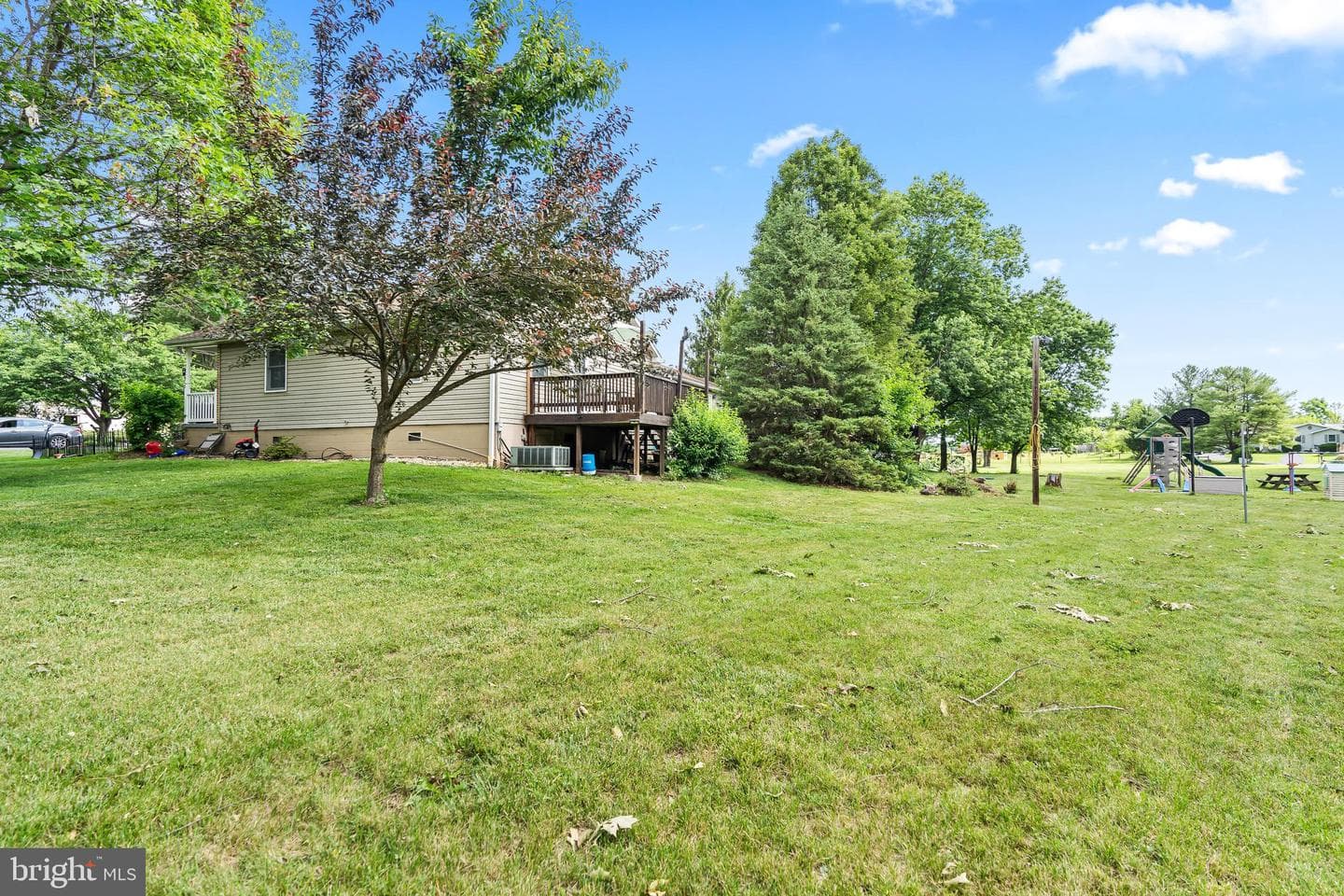 14433 Hicksville Road photo 11