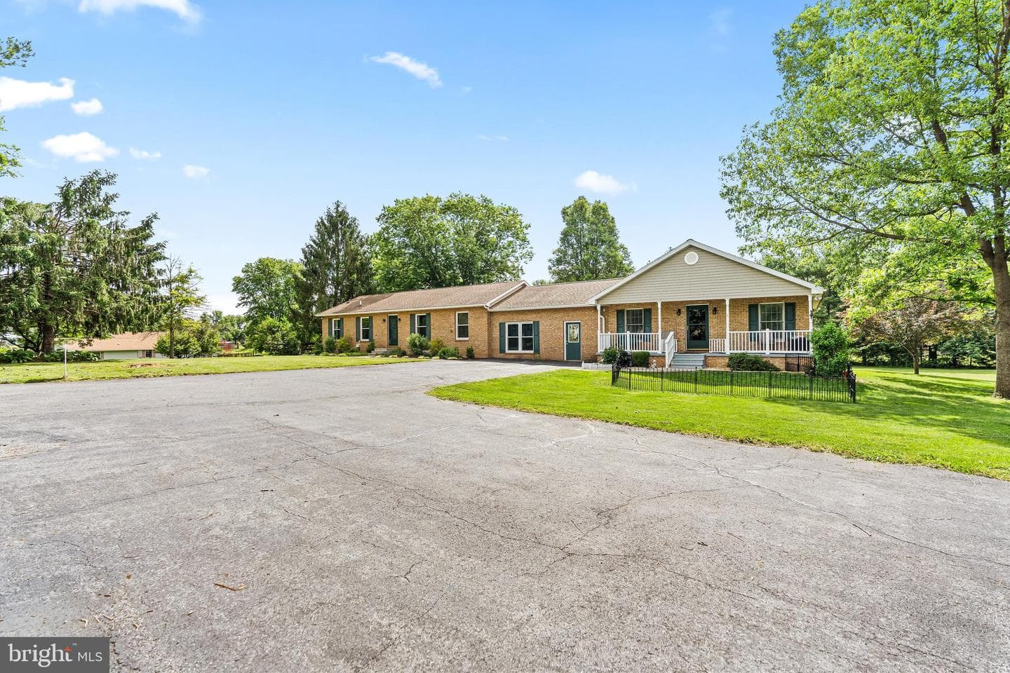 14433 Hicksville Road photo 13