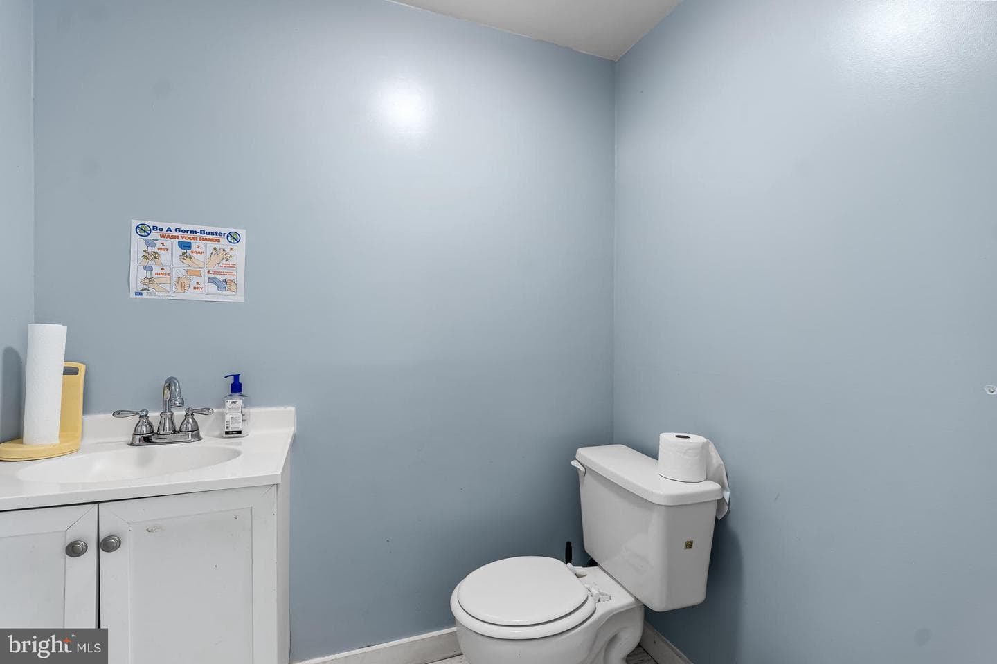 14433 Hicksville Road photo 46