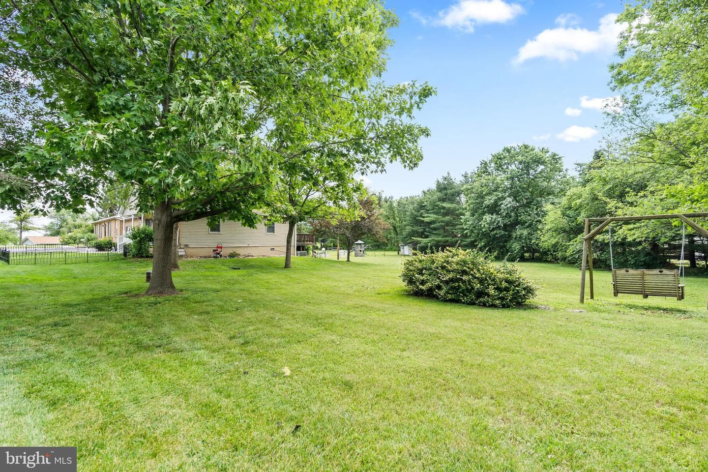 14433 Hicksville Road photo 54