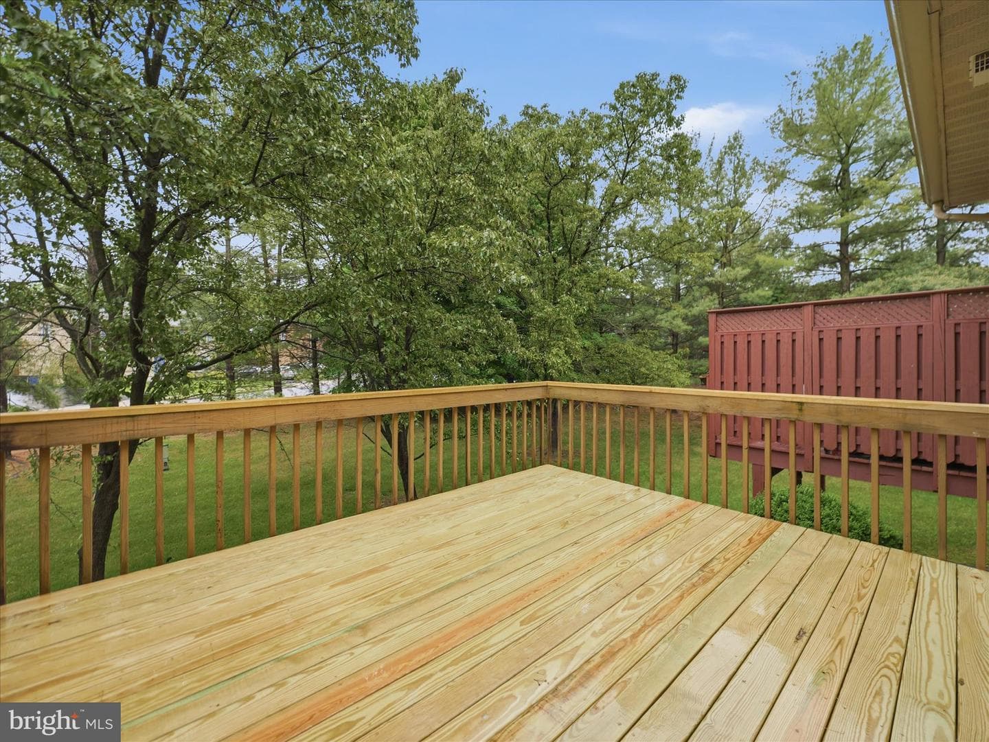 1002 Lindsay Lane photo 32