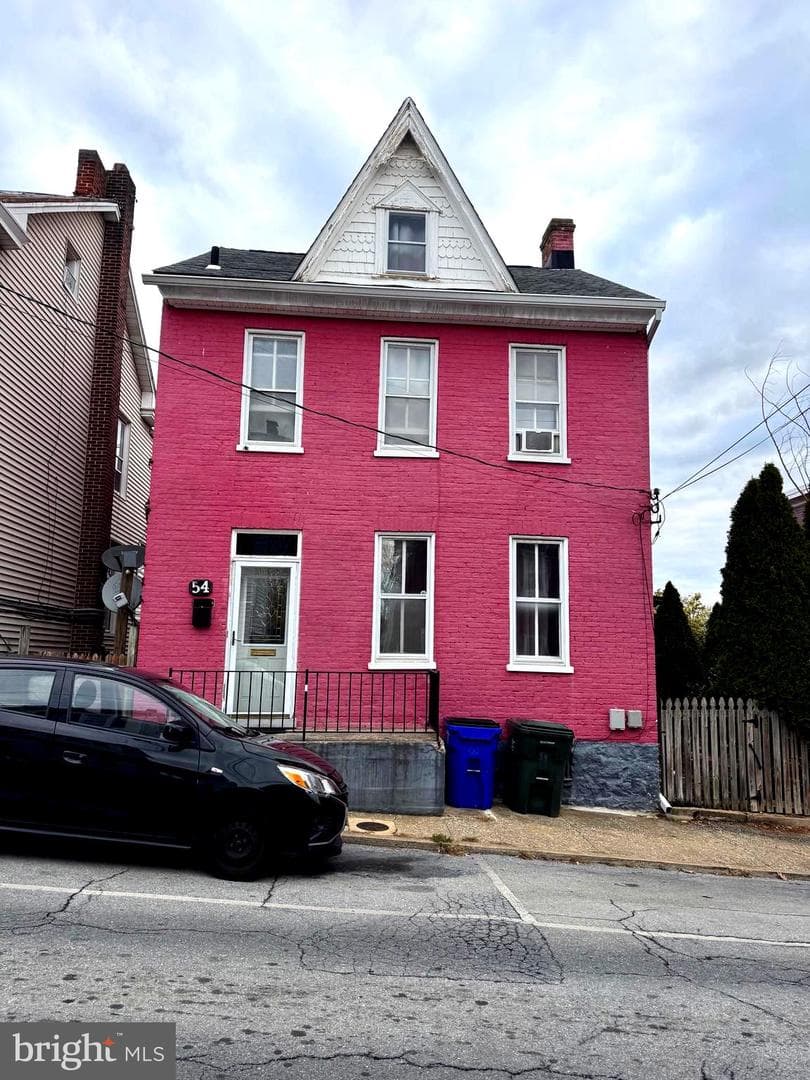 54 Randolph Ave photo 1