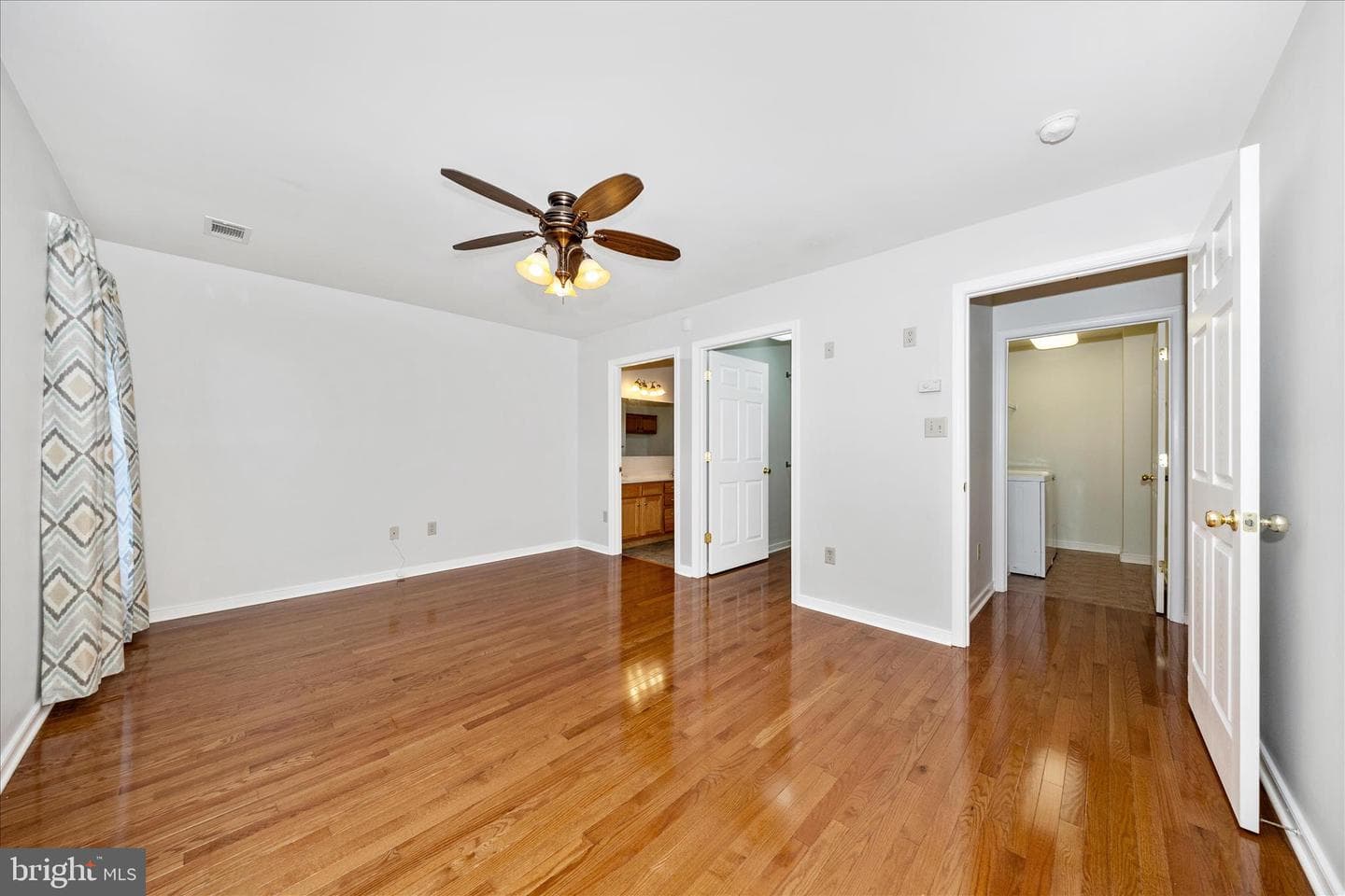 17817 Sherman Avenue photo 28