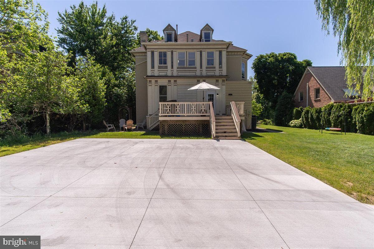 1009 Oak Hill Avenue photo 46