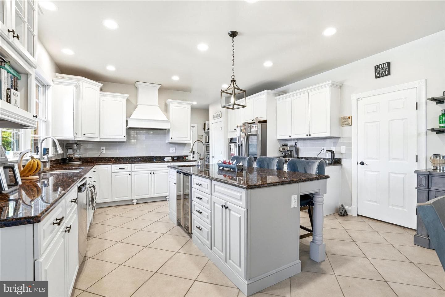 20510 Tehrani Lane photo 24