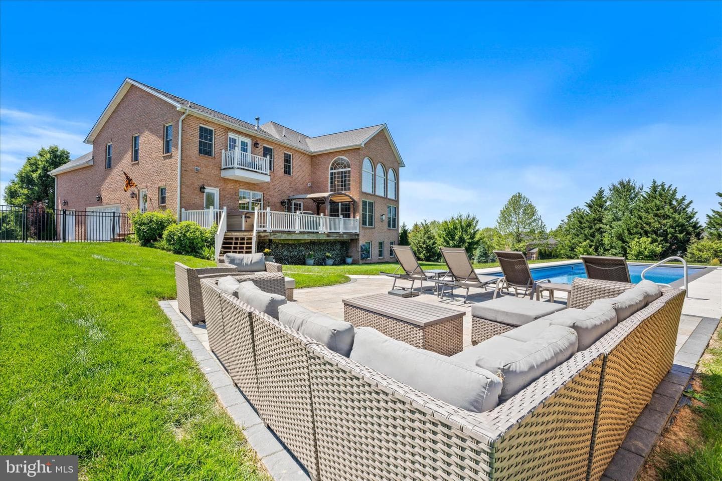 20510 Tehrani Lane photo 60