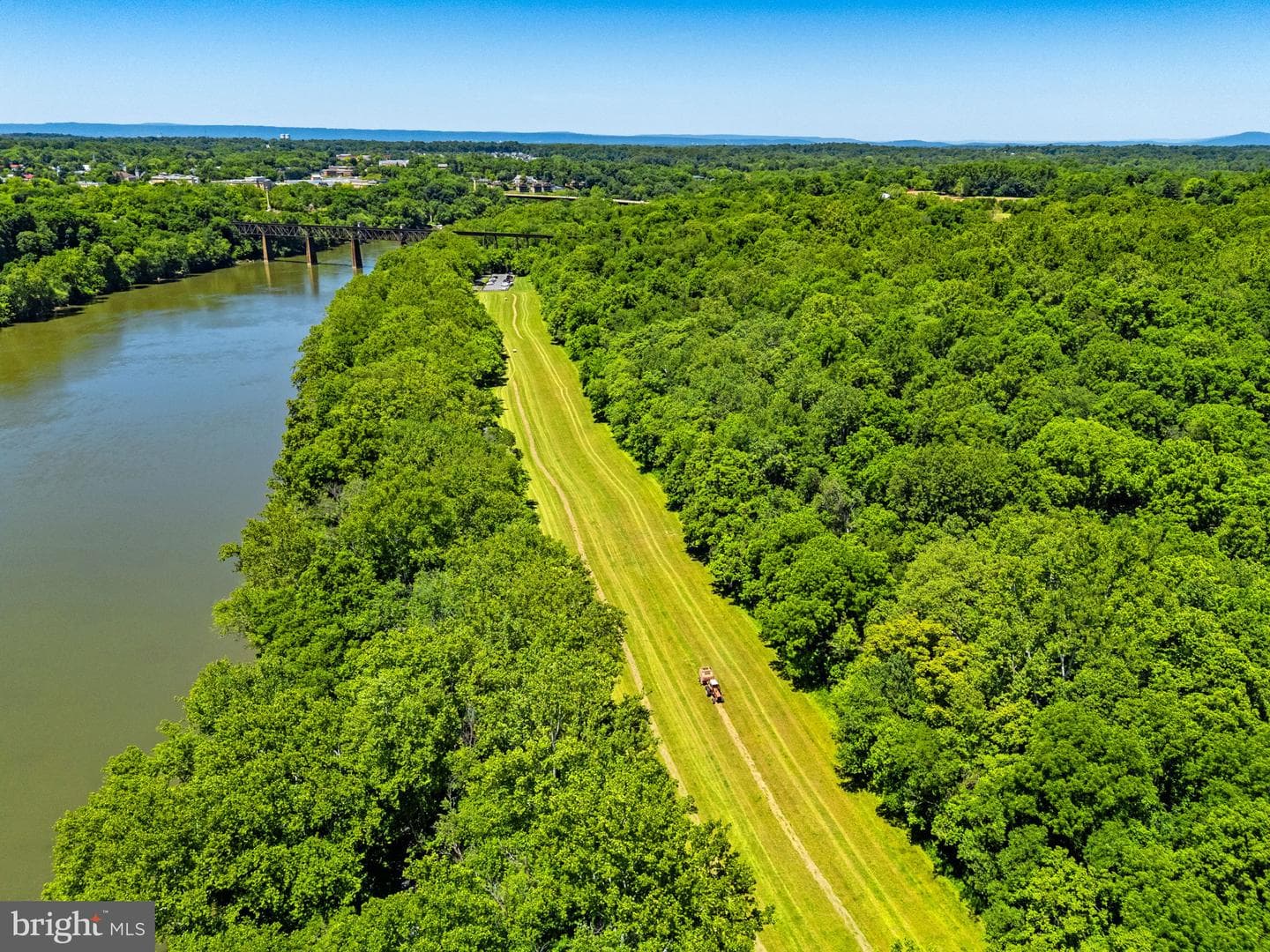 16318 Canal Road photo 3